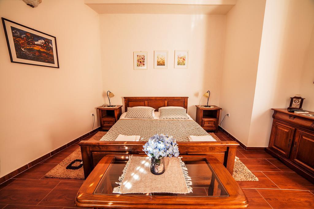 Guest House Sebelj Budva Phòng bức ảnh
